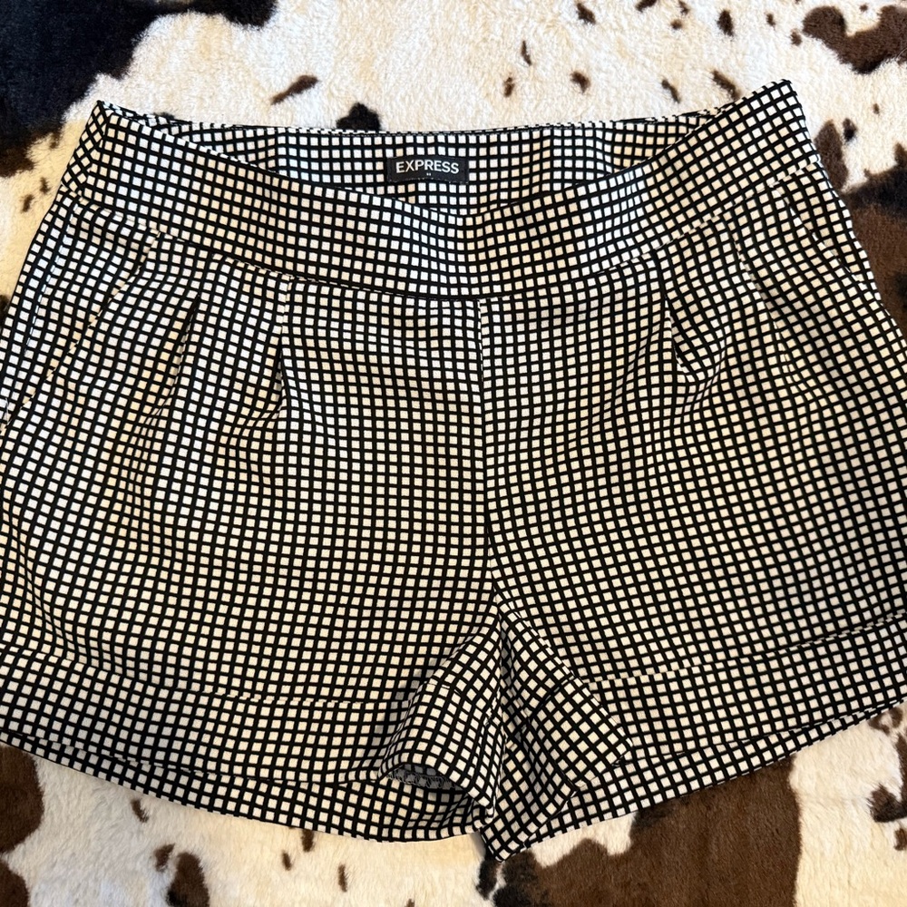 🖤 Express Black & White Grid Print Shorts | Size 0 via